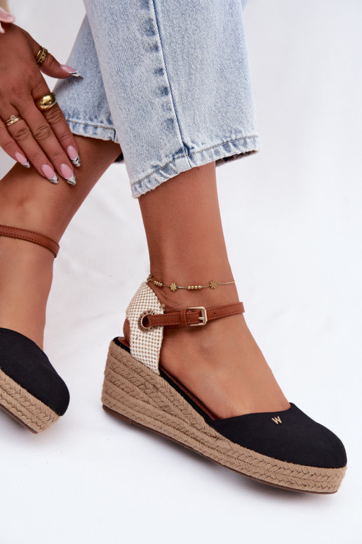 Schwarze Espadrilles mit Plattform