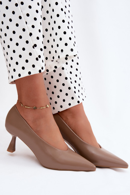 Spitze Schuhe mit Absätzen in Khaki Silenta