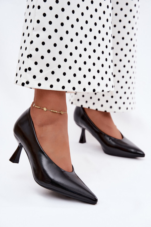 Spitze Schuhe mit Absätzen in Schwarz Silenta