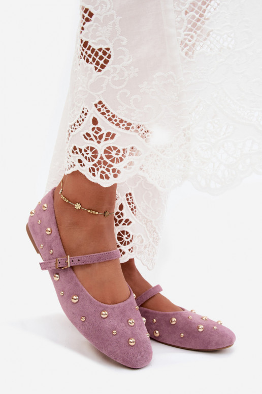 Ballerinas mit Dekoration und Riemen in lila Cuddly