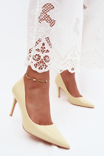 Gelbe High Heels aus Kunstleder mit Lackeffekt Tropessa 2
