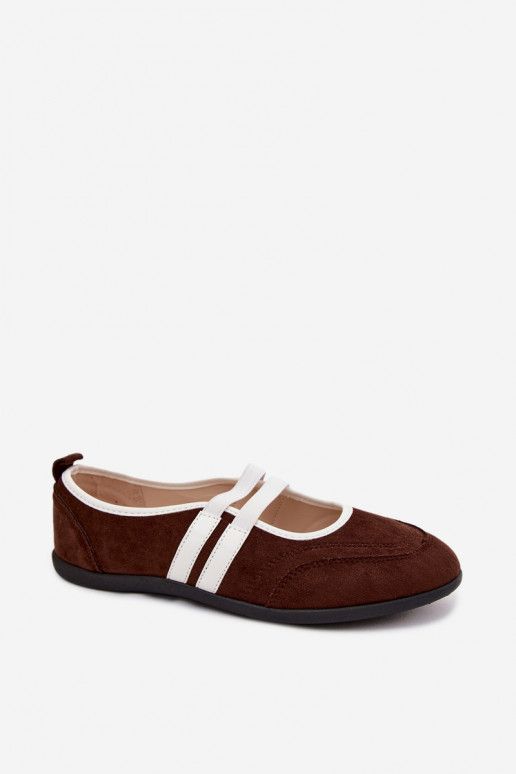 Schokoladenfarbene sportliche Ballerinas mit elastischen Riemen Donatella