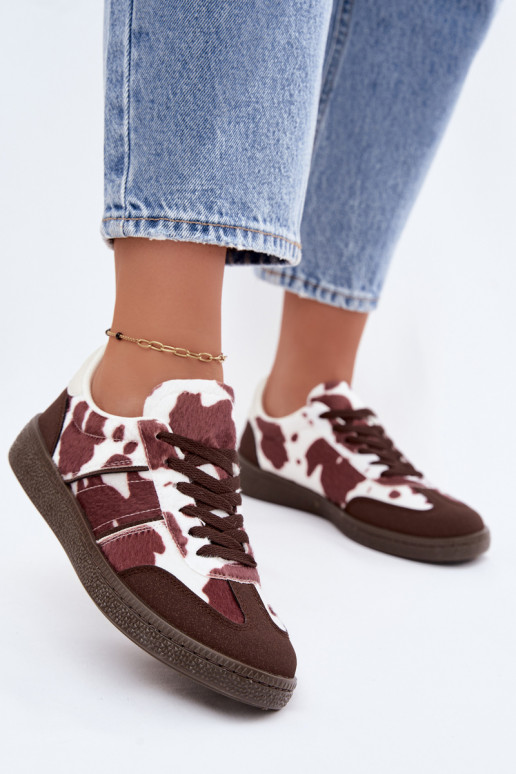 Sneaker mit Patches in Braun Corelle