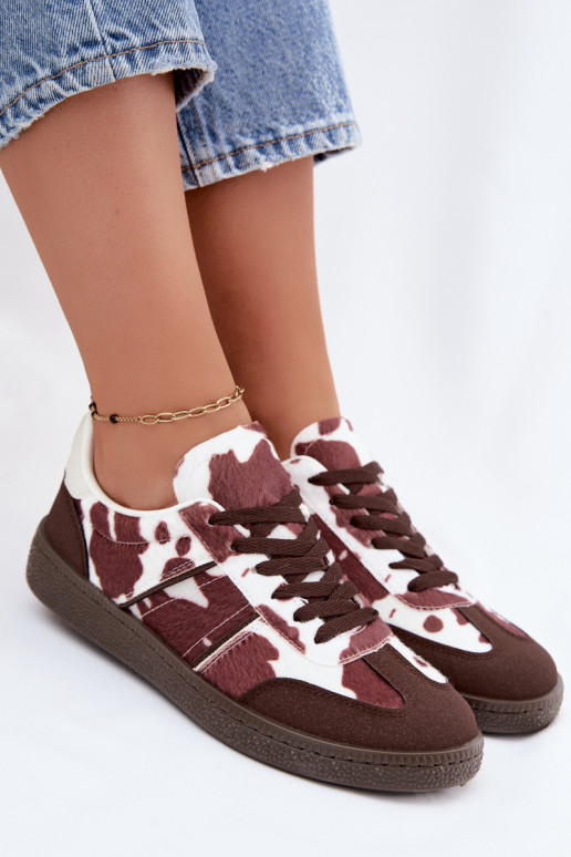 Sneaker mit Patches in Braun Corelle