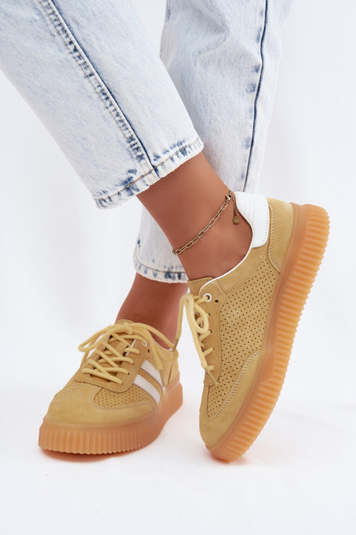 Gelbe Plattform-Sneaker aus Kunstveloursleder Coralia