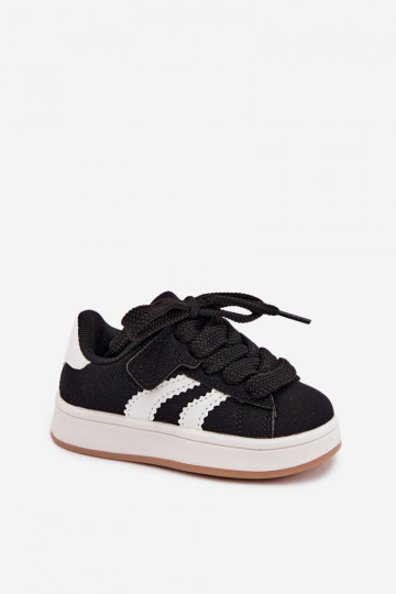 Kindersneaker mit Klettverschlüssen aus Kunstleder in schwarzer Farbe Zoya