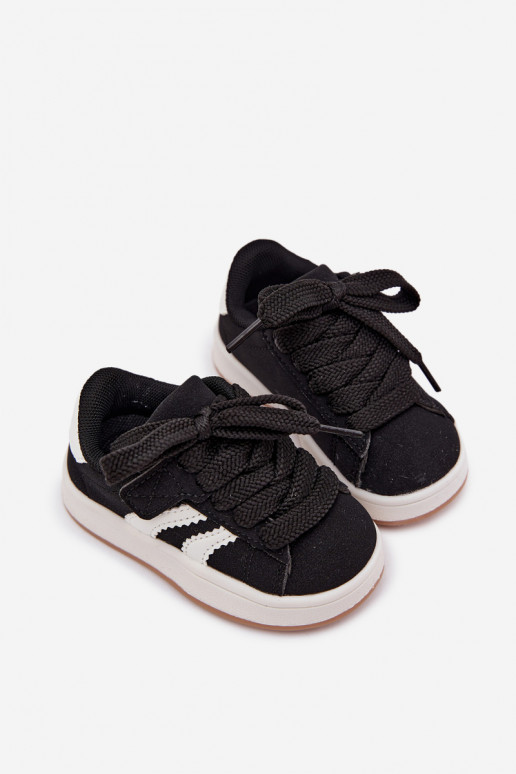 Kindersneaker mit Klettverschlüssen aus Kunstleder in schwarzer Farbe Zoya