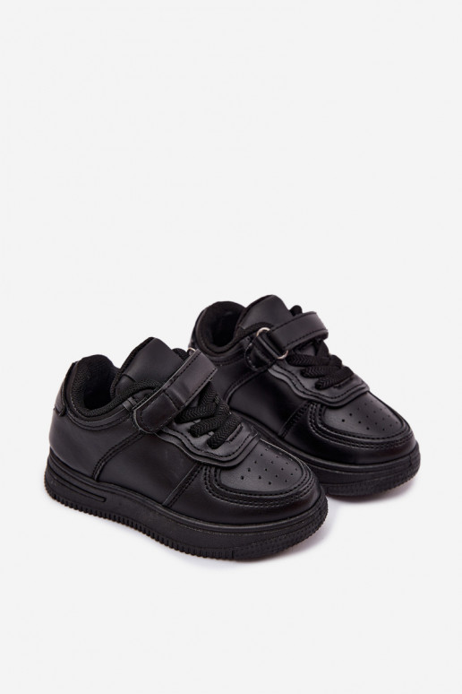 Kindersneaker aus Kunstleder in schwarzer Farbe Liora