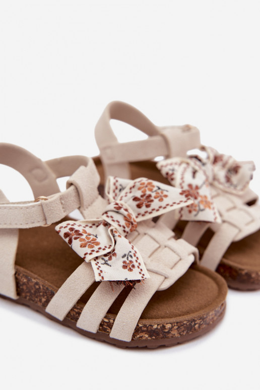 Kindersandalen mit Schleifen in Elfenbein Bessa