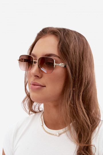 Sonnenbrille mit dünnen Rahmen und UV-Filter, rosa