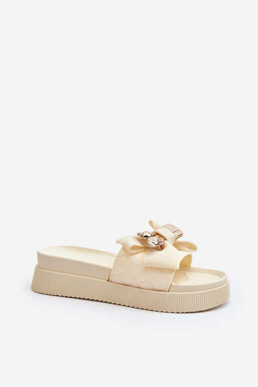 Beige Damenhausschuhe mit Schleifen und Teddybären Katterina
