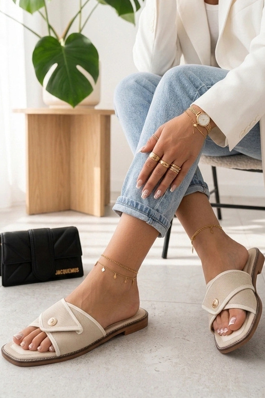 Weiße elegante Damenclogs mit Verzierung Prudence