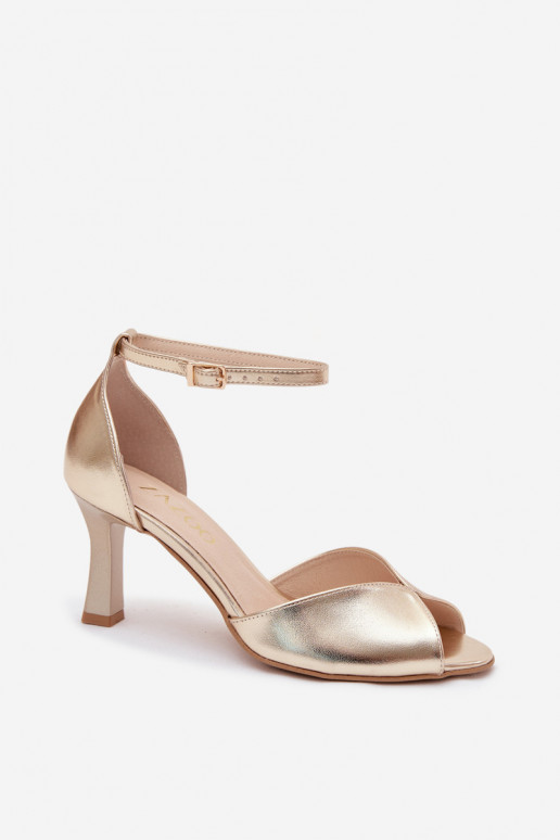 Goldene Damen Sandalen auf kleinem Absatz Zazoo 1120
