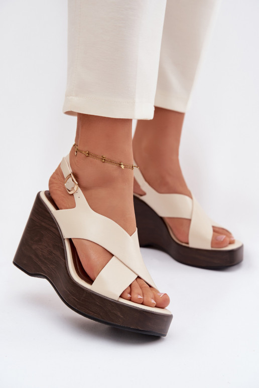 Damen-Sandalen aus Kunstleder in Sandfarbe Janivra