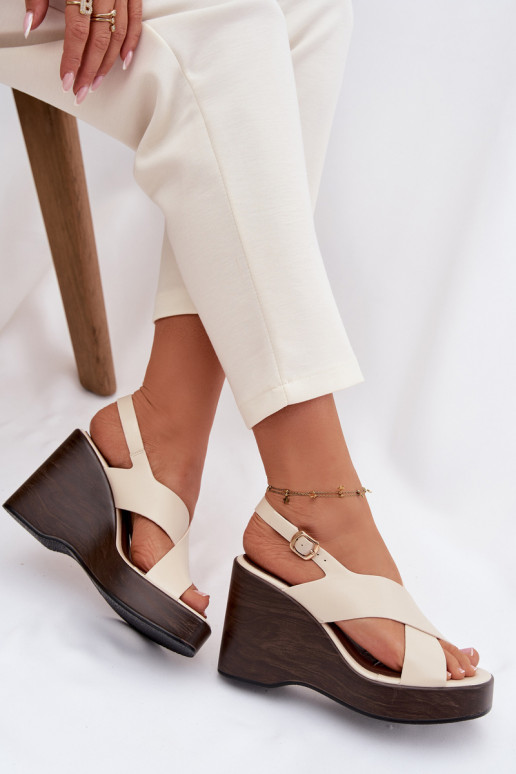 Damen-Sandalen aus Kunstleder in Sandfarbe Janivra