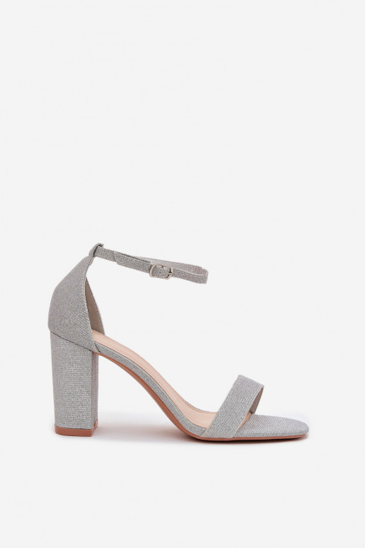 Damen Sandalen mit hohen Absätzen und Glanz in Silber Kavina