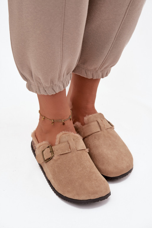 Beige warme Damen-Clogs mit Fell innen und Schnallen Sylisse