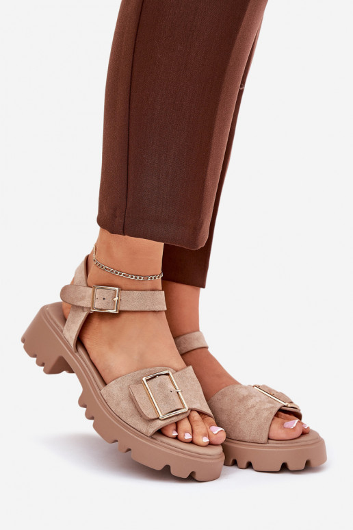 Damen Sandalen aus Kunstveloursleder mit Schnallen in Sand Gofielle
