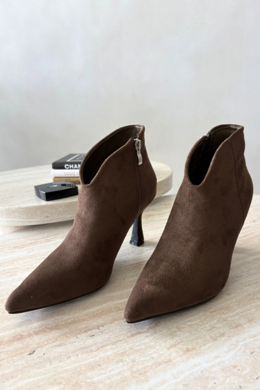 Damen Stiefeletten auf schmalem Absatz mit spitzem Zehen in khakifarbener Bessia