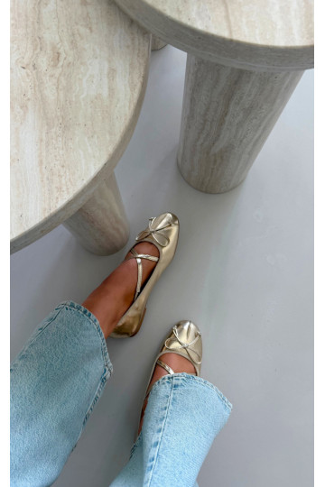 Goldene lackierte Ballerinas mit Bändern Kokardką 2