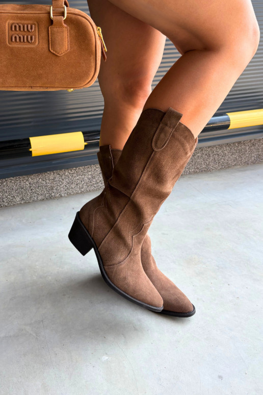 Kniehohe Cowboy-Stiefel aus natürlichem Wildleder mit Isolierung und Absatz in brauner Farbe Radley