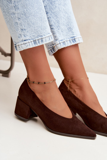 Schuhe mit spitzem Zehen und quadratischen Absätzen in schokoladenfarbener Lavisa 2