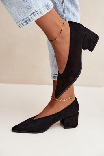Schuhe mit spitzem Zehen und quadratischen Absätzen in schwarzer Lavisa 2