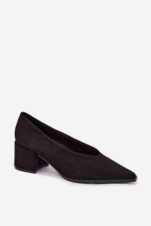 Schuhe mit spitzem Zehen und quadratischen Absätzen in schwarzer Lavisa