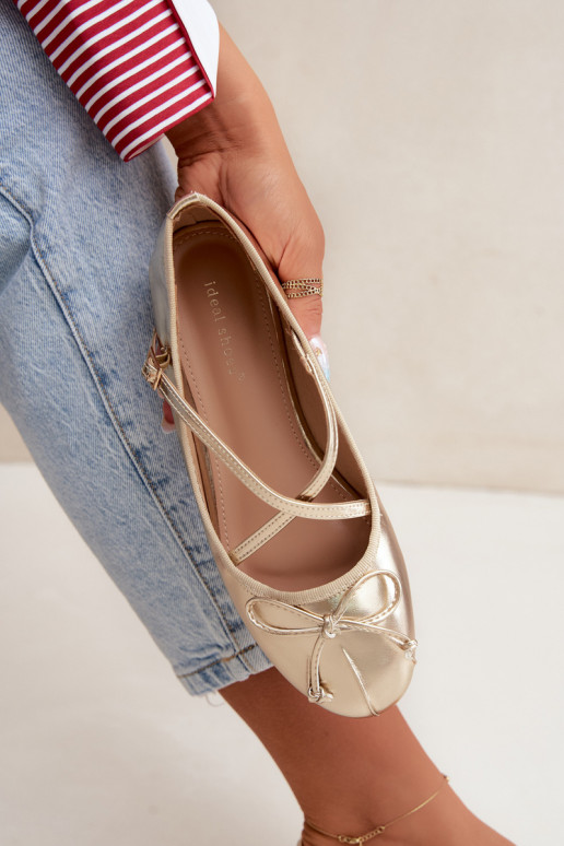 Goldene lackierte Ballerinas mit Bändern Kokardką