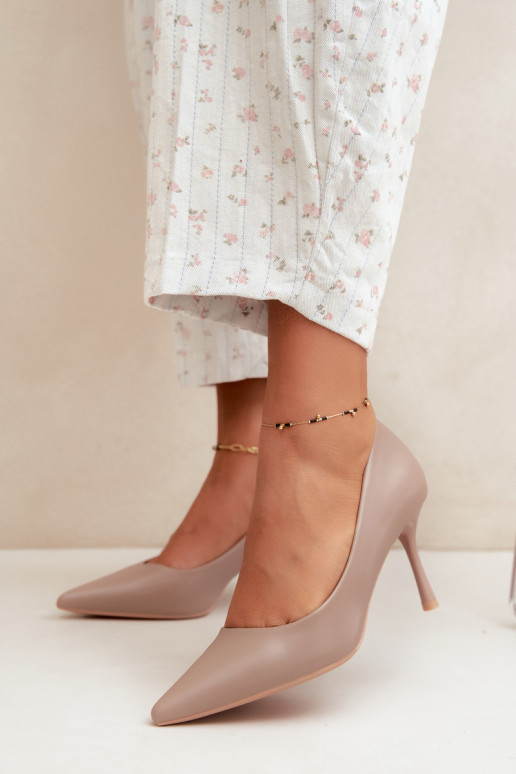 Khakifarbene klassische High Heels aus Kunstleder Nesha