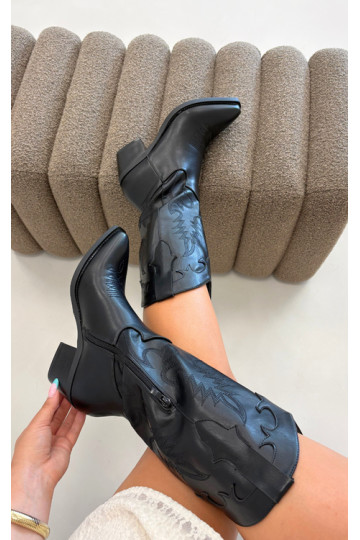 Knöchelhohe Cowboy-Stiefel mit Absätzen aus schwarzem Kunstleder Jarissa 2