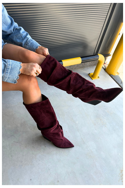 Damen Overknee-Stiefel mit gebogener Oberseite und Absätzen aus Wildleder in burgunderfarbener Durela