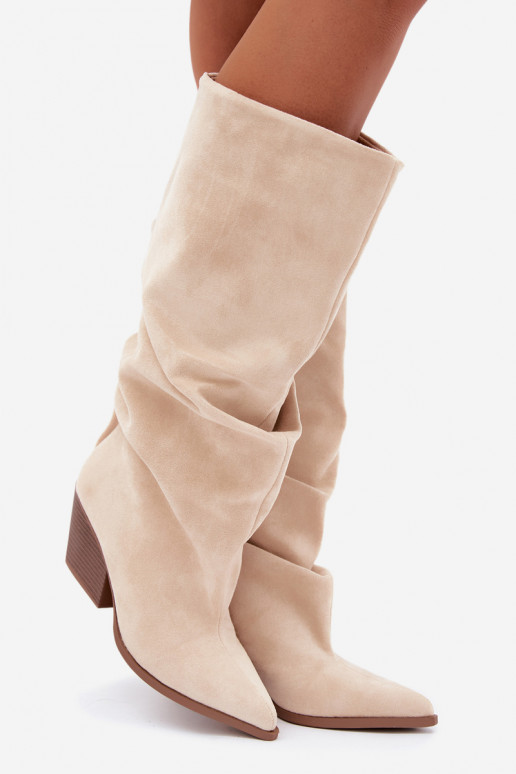 Damen Overknee-Stiefel mit gebogener Oberseite und Absätzen aus Wildleder in sandfarbener Durela