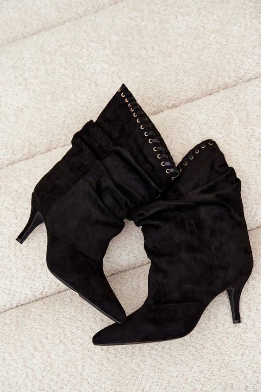 Falten ankle boots mit dünnen Absätzen in schwarzer Herella