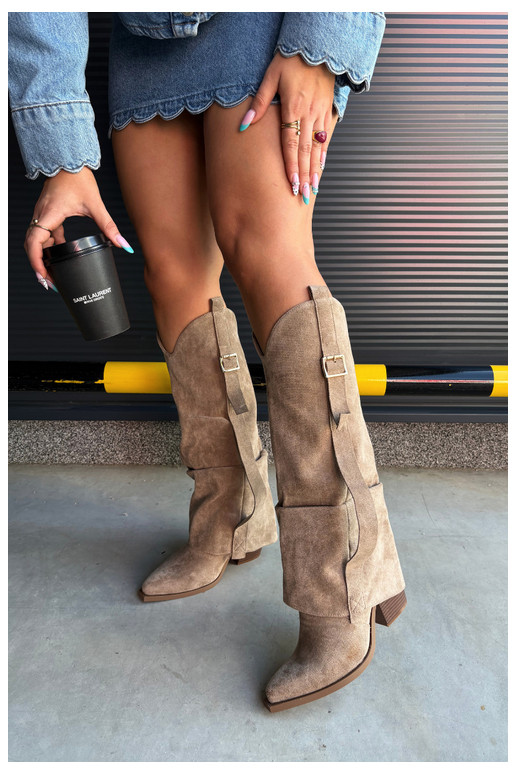 Damen Overknee-Stiefel mit Absätzen, Rüschen und Schnallen in sandfarbener Caster