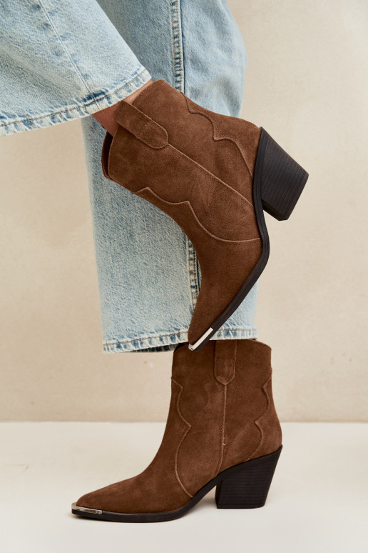Braune Wildleder-Cowboystiefel mit Isolierung und Absätzen Pelsa