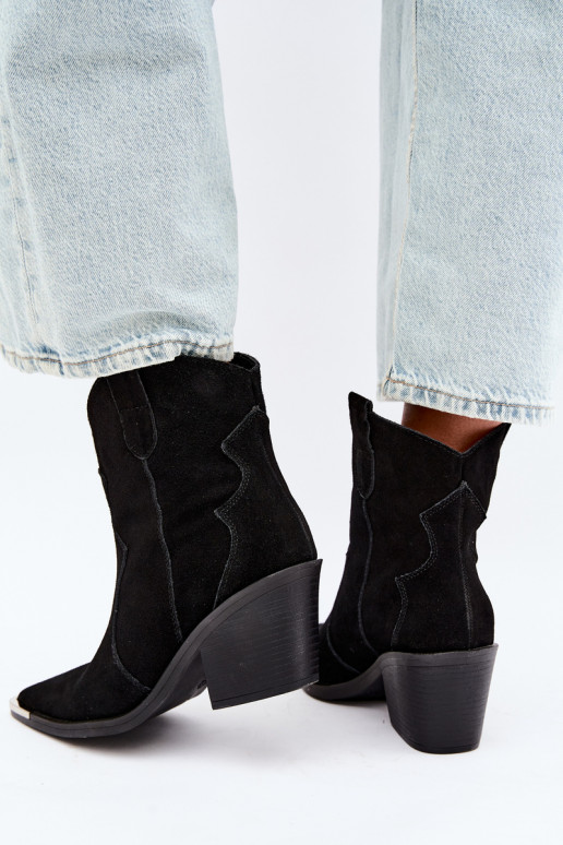 Schwarze Wildleder-Cowboystiefel mit Isolierung und Absätzen Pelsa