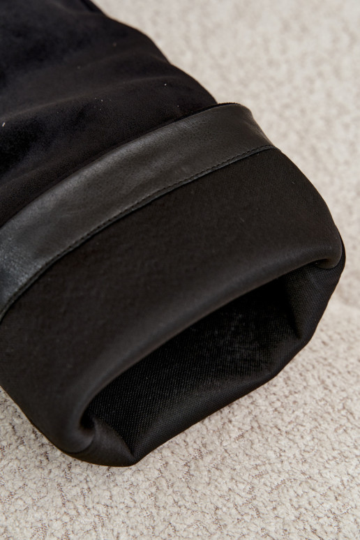 Damen kniehohe Stiefel zum Hineinschlüpfen aus Kunstveloursleder in schwarzer Farbe Carmina