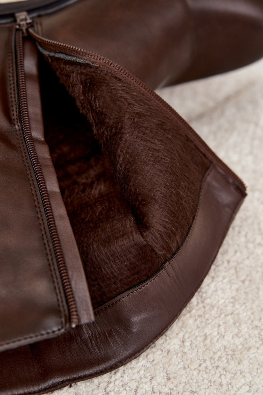 Isolierte Damen Stiefeletten mit Schnallen in Schokoladenfarbe Corley