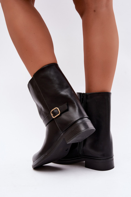 Isolierte Damen Stiefeletten mit Schnallen in schwarzer Farbe Corley