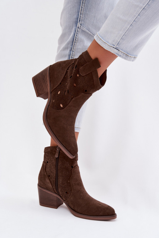 Damen Stiefeletten im Cowboy-Stil mit Ausschnitten CzekoladoĮe Nolvina