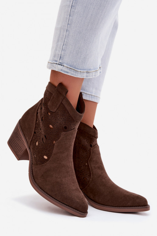 Damen Stiefeletten im Cowboy-Stil mit Ausschnitten CzekoladoĮe Nolvina