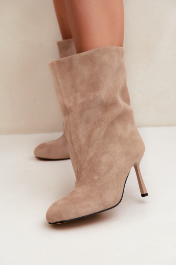 Sandfarbene Stiefeletten mit schmalen Absätzen Slouchy Penrose 2