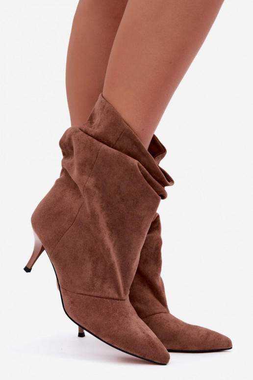Braune Slipper-Stiefeletten mit schmalen Absätzen Slouchy Yesenia