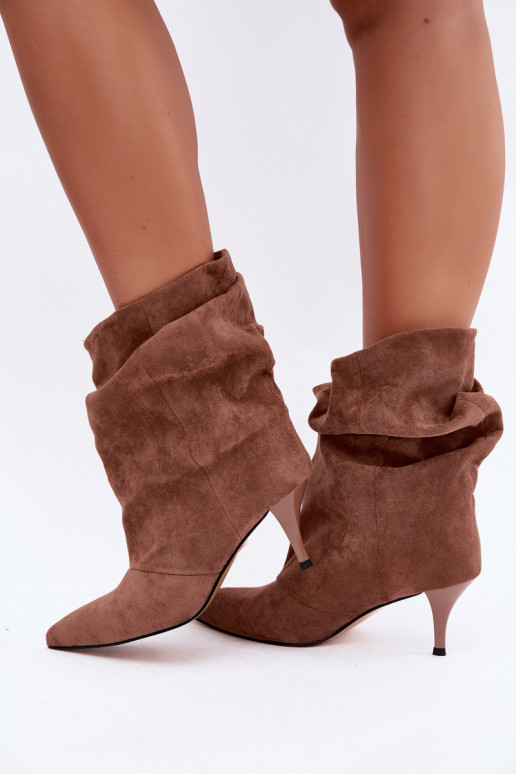 Braune Slipper-Stiefeletten mit schmalen Absätzen Slouchy Yesenia