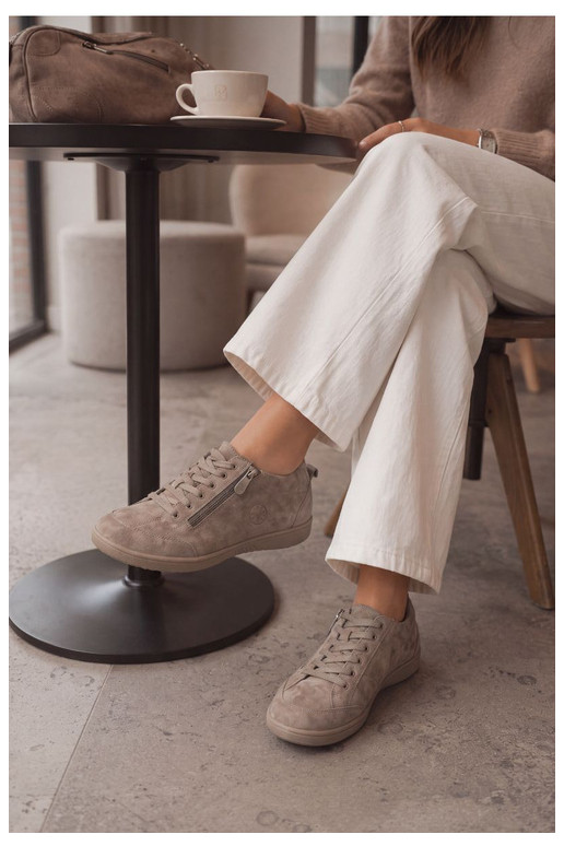 Damen Schuhe aus sandfarbenem Kunstveloursleder Brindle