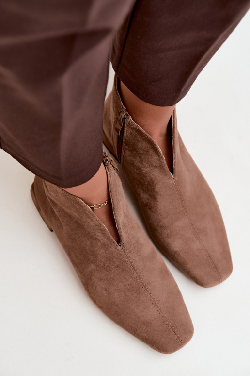 Sandfarbene niedrige Stiefeletten Cut Out mit breiten Absätzen Canella