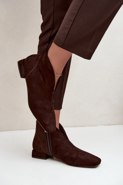 Schokoladenfarbene niedrige Stiefeletten Cut Out mit breiten Absätzen Canella