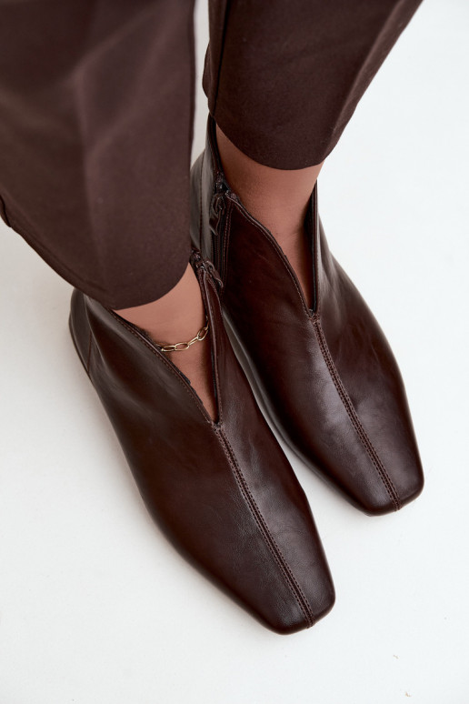 Dunkelbraune niedrige Stiefeletten Cut Out mit breiten Absätzen aus Kunstleder Canella