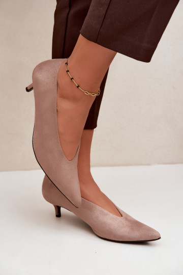 Sandfarbene Wildlederschuhe mit Kitten Heel Nuretta 2